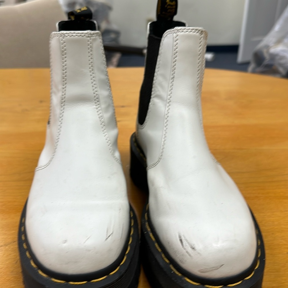 Dr Martens white boots(Quad 2976)Men sz 6